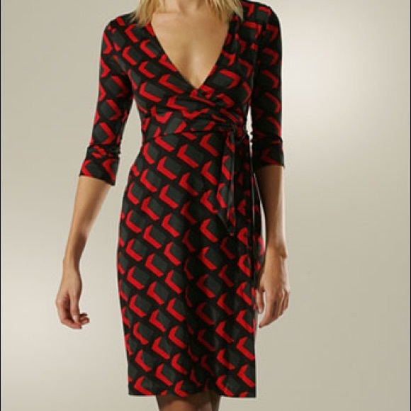 Diane Von Furstenberg Dresses & Skirts - Diane Von Furstenberg Silk Wrap Dress